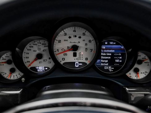 Used 2015 Porsche 911 Turbo S image 70