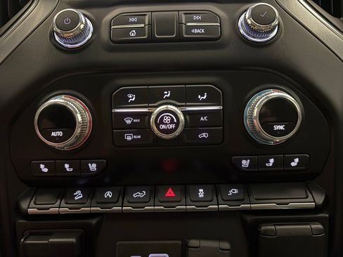 Used 2020 GMC Sierra 1500 SLT AWD/4WD image 15