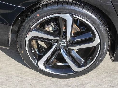 Used 2022 Honda Accord Sport image 11