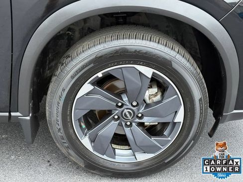 Used 2025 Nissan Rogue SV FWD image 29