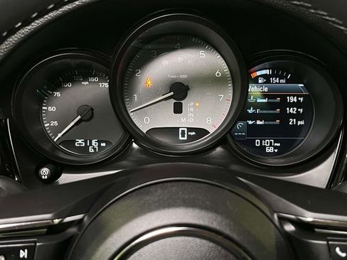 Certified 2023 Porsche Macan S AWD/4WD image 46
