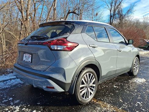 Used 2023 Nissan Kicks SV image 22