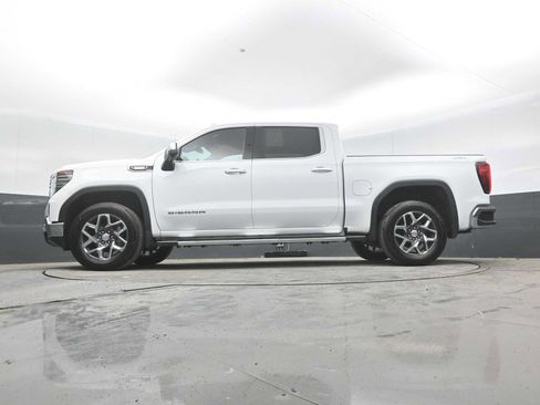 Used 2024 GMC Sierra 1500 SLT w/ SLT Premium Plus Package AWD/4WD image 40