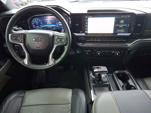 Used 2023 Chevrolet Silverado 1500 ZR2 w/ Technology Package image 21