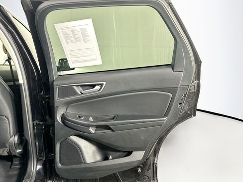 Used 2024 Ford Edge SEL AWD/4WD image 30