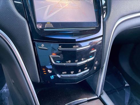 Used 2019 Cadillac XTS Luxury image 31