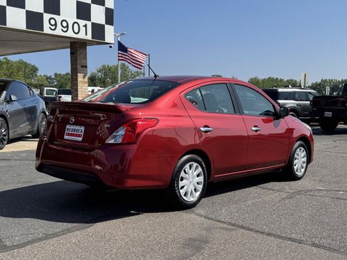 Used 2019 Nissan Versa SV FWD image 7
