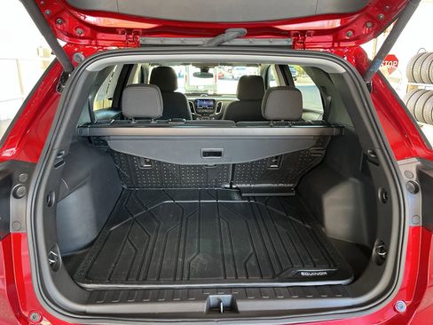 Used 2024 Chevrolet Equinox LT image 8