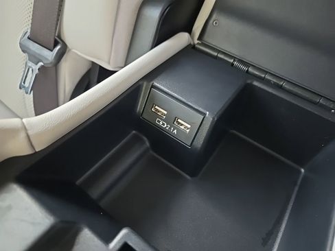 Used 2022 Lexus RX 350L Premium image 54