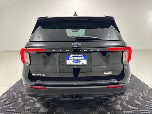 New 2026 Ford Explorer Active RWD image 6