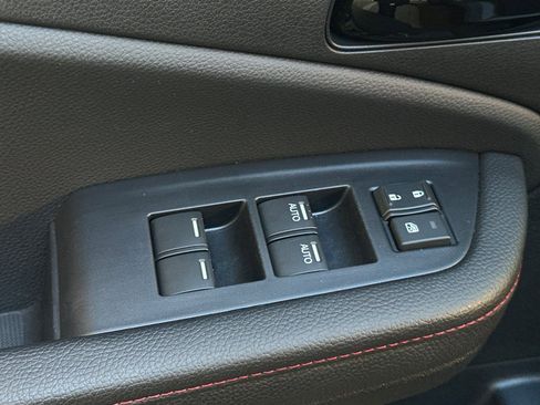 Used 2025 Honda Passport Black Edition image 27