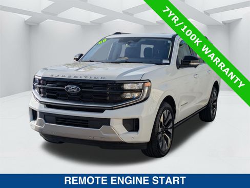 Certified 2025 Ford Expedition Max Platinum w/ Driver's Package AWD/4WD image 8