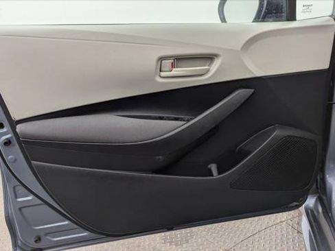 Used 2022 Toyota Corolla LE image 13