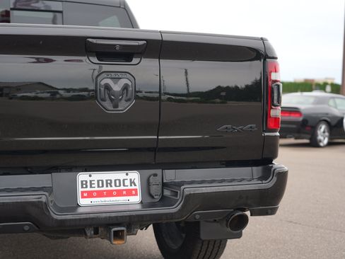 Used 2020 RAM 1500 Limited w/ Black Appearance Package AWD/4WD image 10