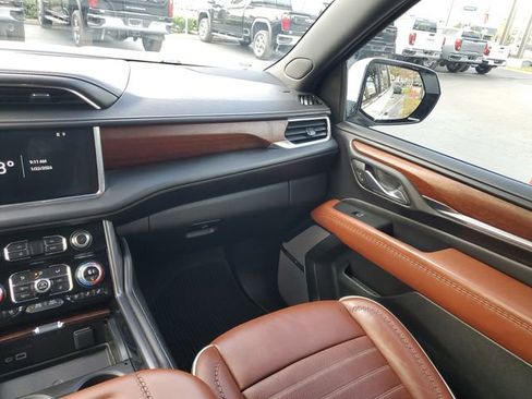 Used 2023 GMC Yukon Denali Ultimate image 14