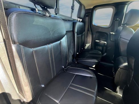 Used 2020 Ford Ranger Lariat w/ Equipment Group 501A Mid image 17