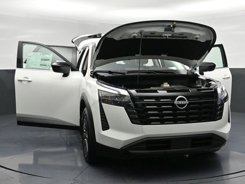 New 2026 Nissan Pathfinder S AWD/4WD image 36