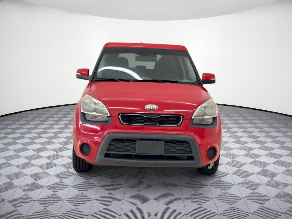 Used 2013 Kia Soul + w/ Audio Pkg FWD image 6