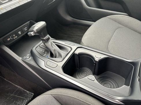 New 2026 Kia K4 FWD image 21