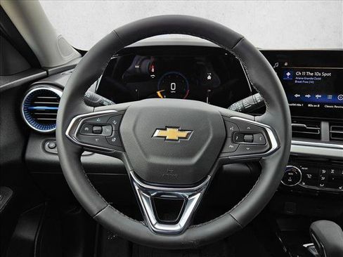 New 2026 Chevrolet Trax LT w/ Driver Confidence Package image 11