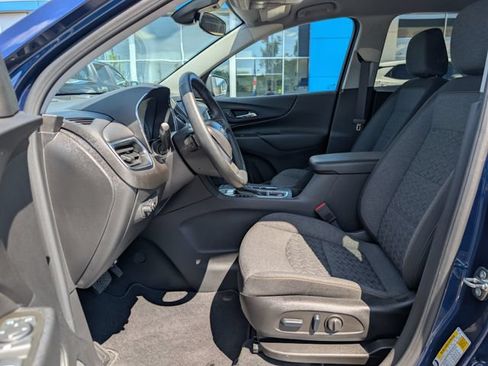 Used 2023 Chevrolet Equinox LT AWD/4WD image 10