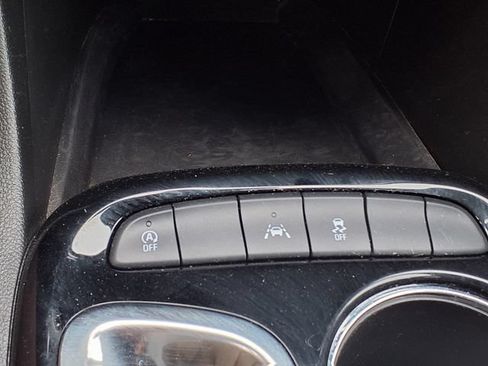 Used 2024 Buick Encore GX Preferred FWD image 17