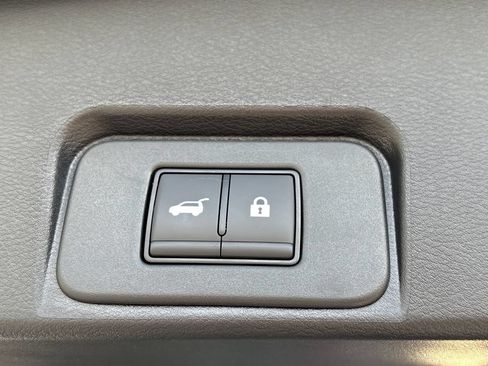 Used 2026 Nissan Rogue SV w/ Cold Weather Package FWD image 29
