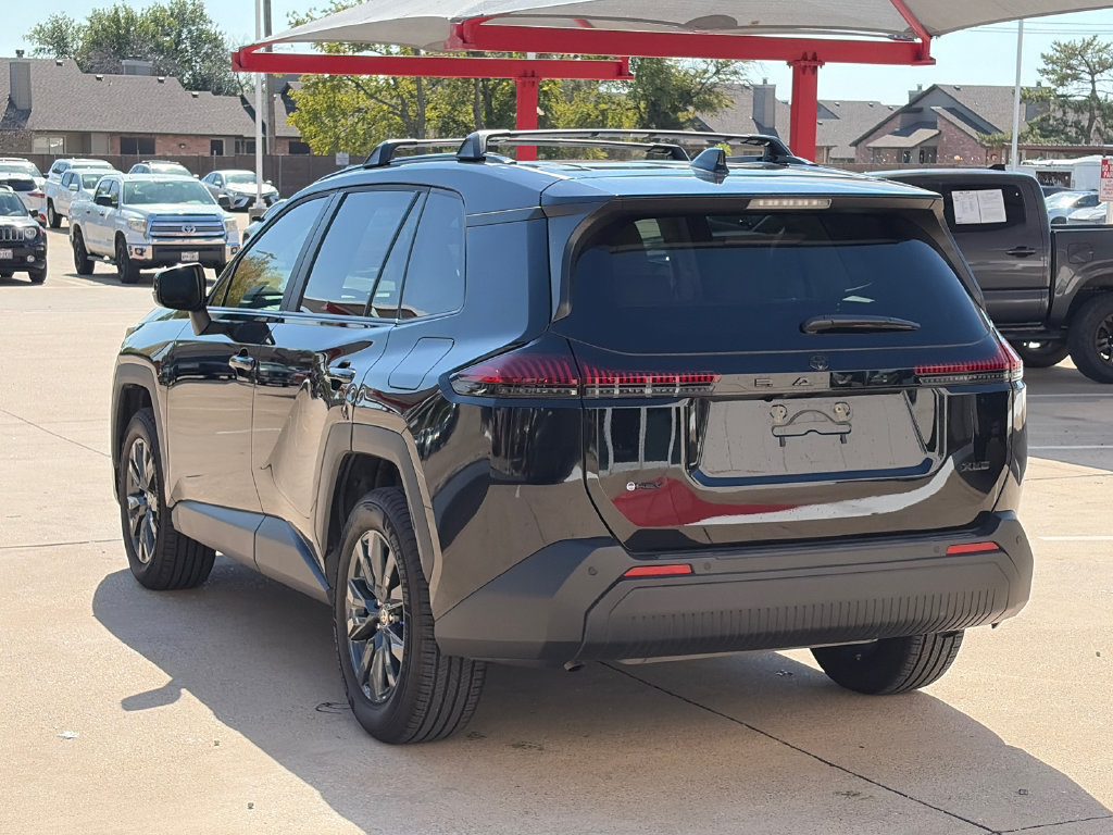 Used 2026 Toyota RAV4 XLE Premium FWD image 5
