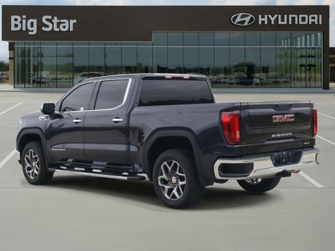 Used 2022 GMC Sierra 1500 SLT RWD image 3