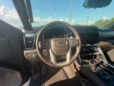 Used 2026 GMC Sierra 1500 Denali w/ Technology Package AWD/4WD image 17