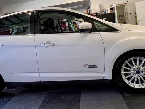 Used 2015 Ford C-MAX Energi SEL w/ Equipment Group 303A FWD image 5
