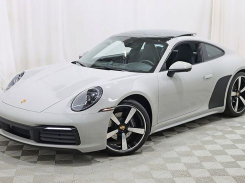 Used 2022 Porsche 911 Carrera 4 AWD/4WD image 7