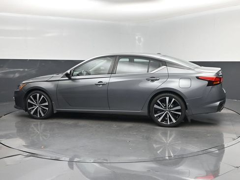 Used 2021 Nissan Altima 2.5 SR FWD image 10