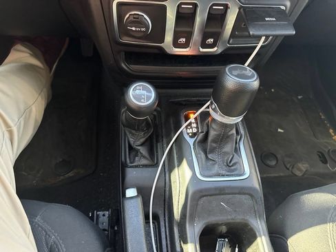 Used 2023 Jeep Wrangler Sport AWD/4WD image 23