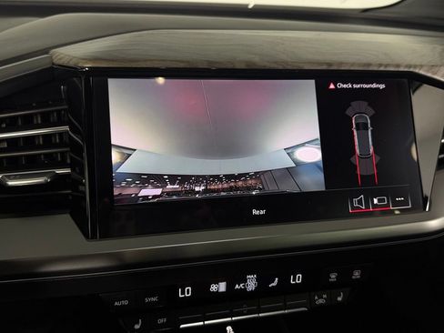 Used 2024 Audi Q4 e-tron Premium w/ Convenience Package AWD/4WD image 20