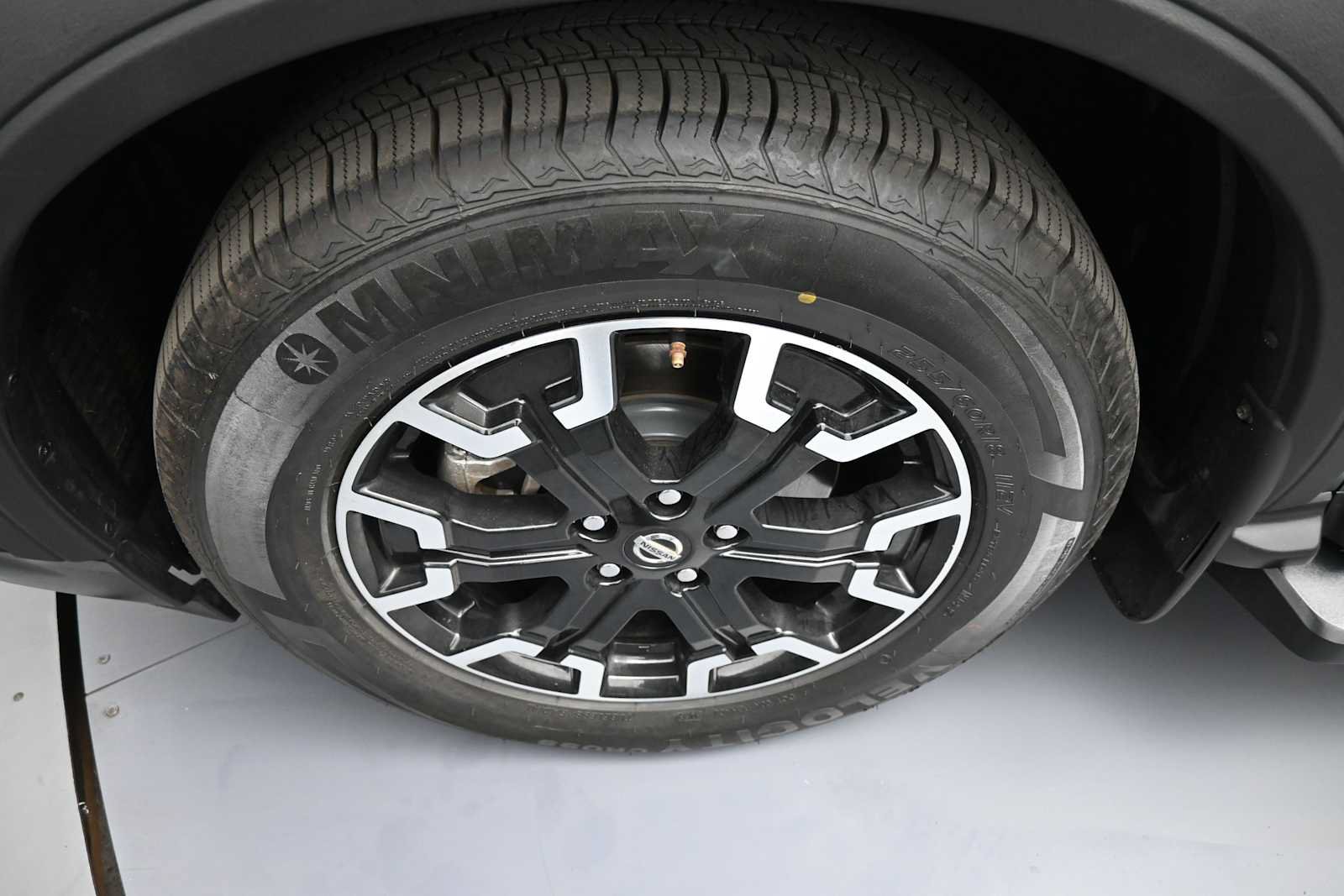 Used 2020 Nissan Pathfinder SV w/ Rock Creek Edition AWD/4WD image 13