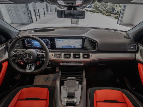 Used 2024 Mercedes-Benz GLE 63 AMG S image 8