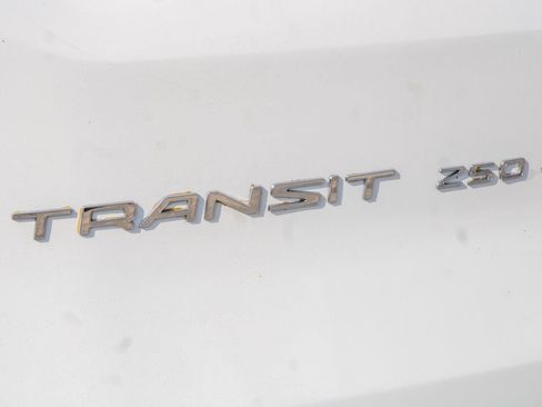 Used 2020 Ford Transit 250 Low Roof RWD image 40