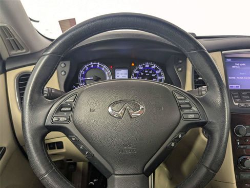 Used 2017 INFINITI QX50 2WD w/ Technology Package image 16