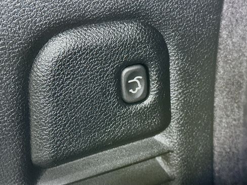 Used 2025 Dodge Durango GT AWD/4WD image 30