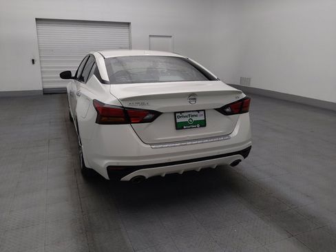 Used 2022 Nissan Altima 2.5 SV w/ SV Premium Package FWD image 6
