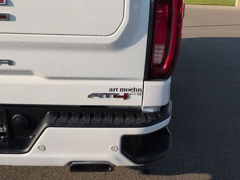 Used 2020 GMC Sierra 1500 AT4 w/ AT4 Premium Package AWD/4WD image 6