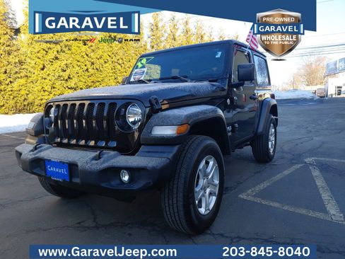 Used 2019 Jeep Wrangler Sport image 32