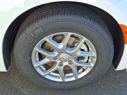 New 2026 Chrysler Voyager LX image 4