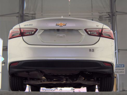 Used 2022 Chevrolet Malibu LT FWD image 10