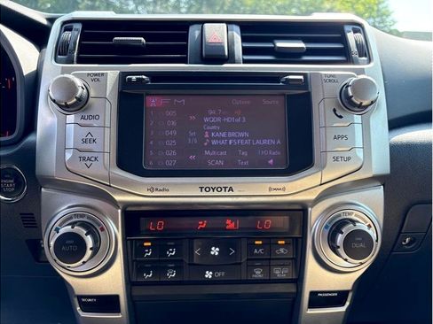 Used 2013 Toyota 4Runner Limited image 18