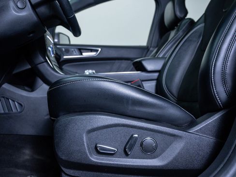 Used 2019 Ford Edge ST w/ Equipment Group 401A image 19