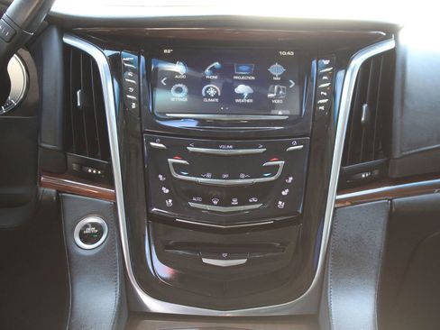 Used 2017 Cadillac Escalade ESV Premium Luxury w/ LPO, Radiant Package image 37