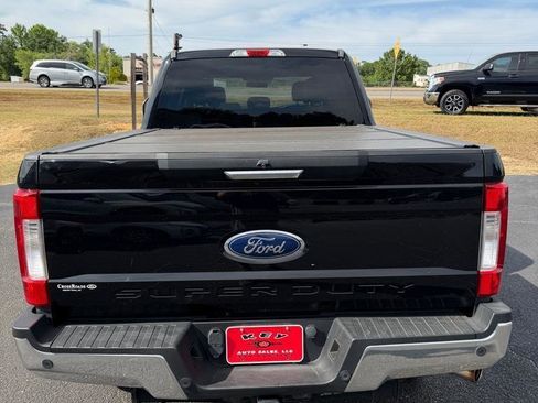 Used 2018 Ford F250 XLT w/ XLT Premium Package AWD/4WD image 4