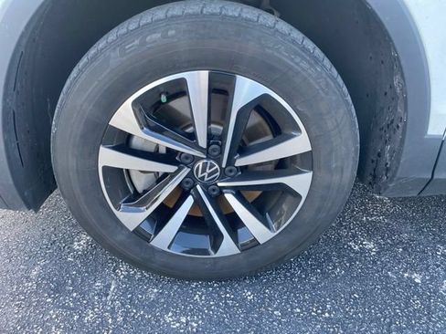 Used 2022 Volkswagen Tiguan S FWD image 7
